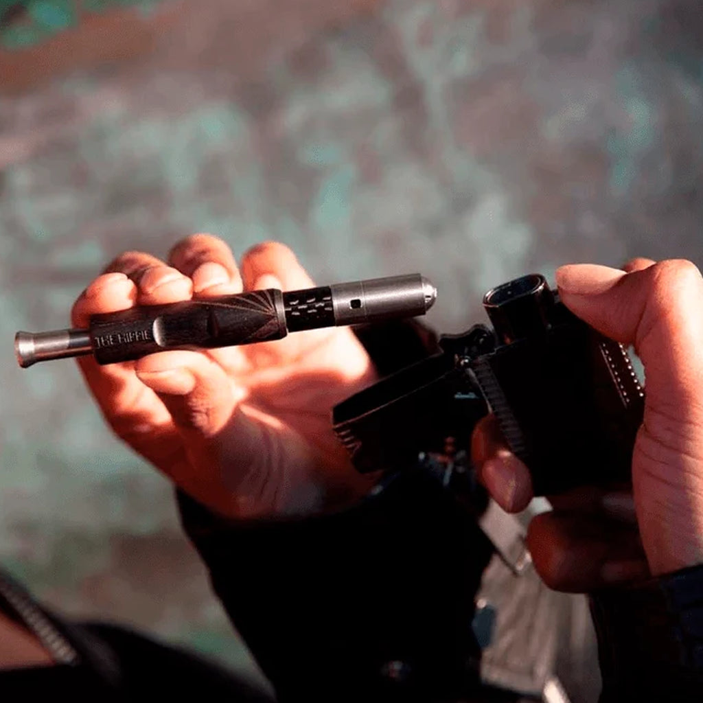 Double Jet Flame Torch Lighter, Refillable Windproof Butane Lighter with Adjustable Dual Flame